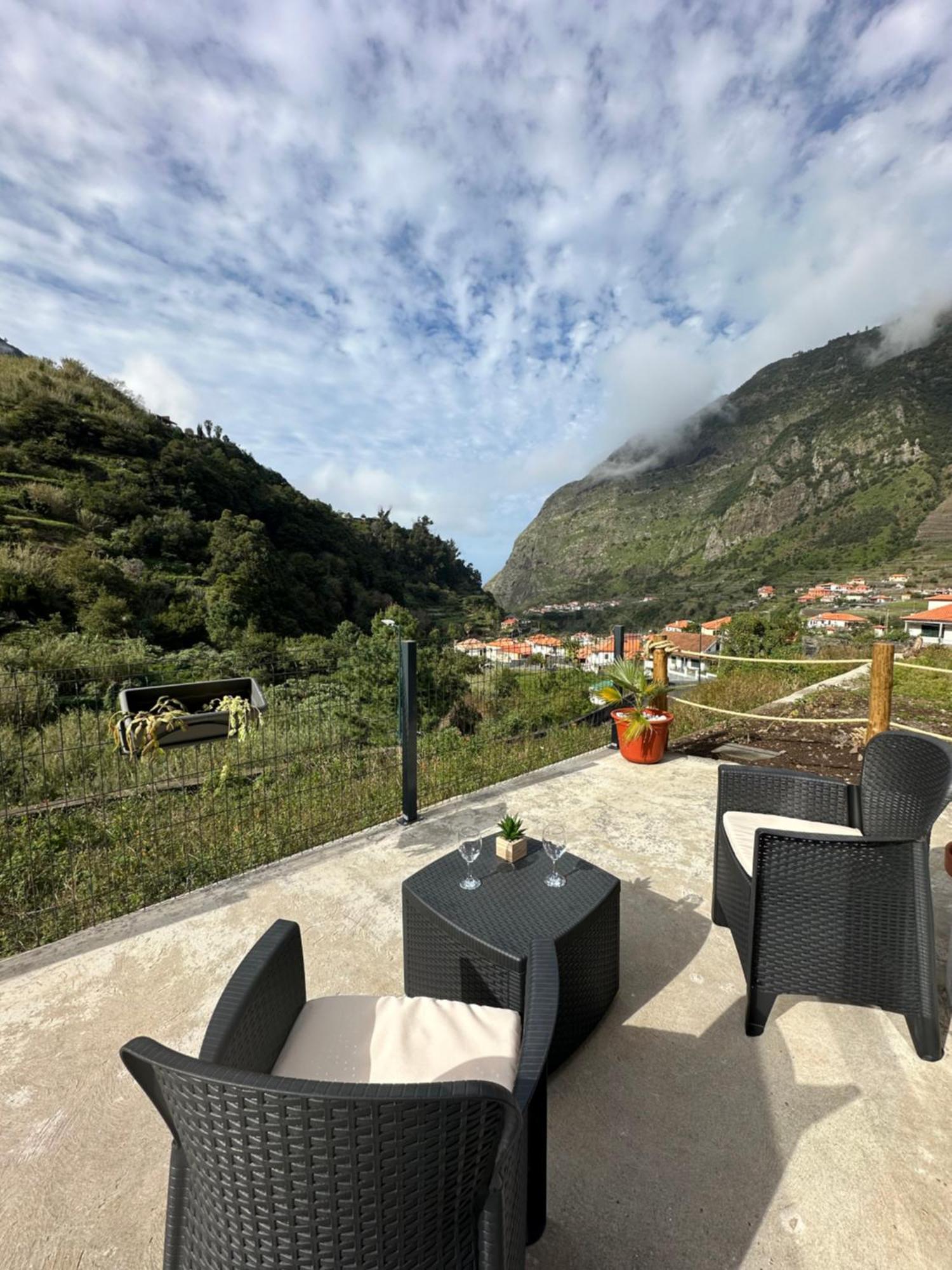 The Green Valley House São Vicente エクステリア 写真