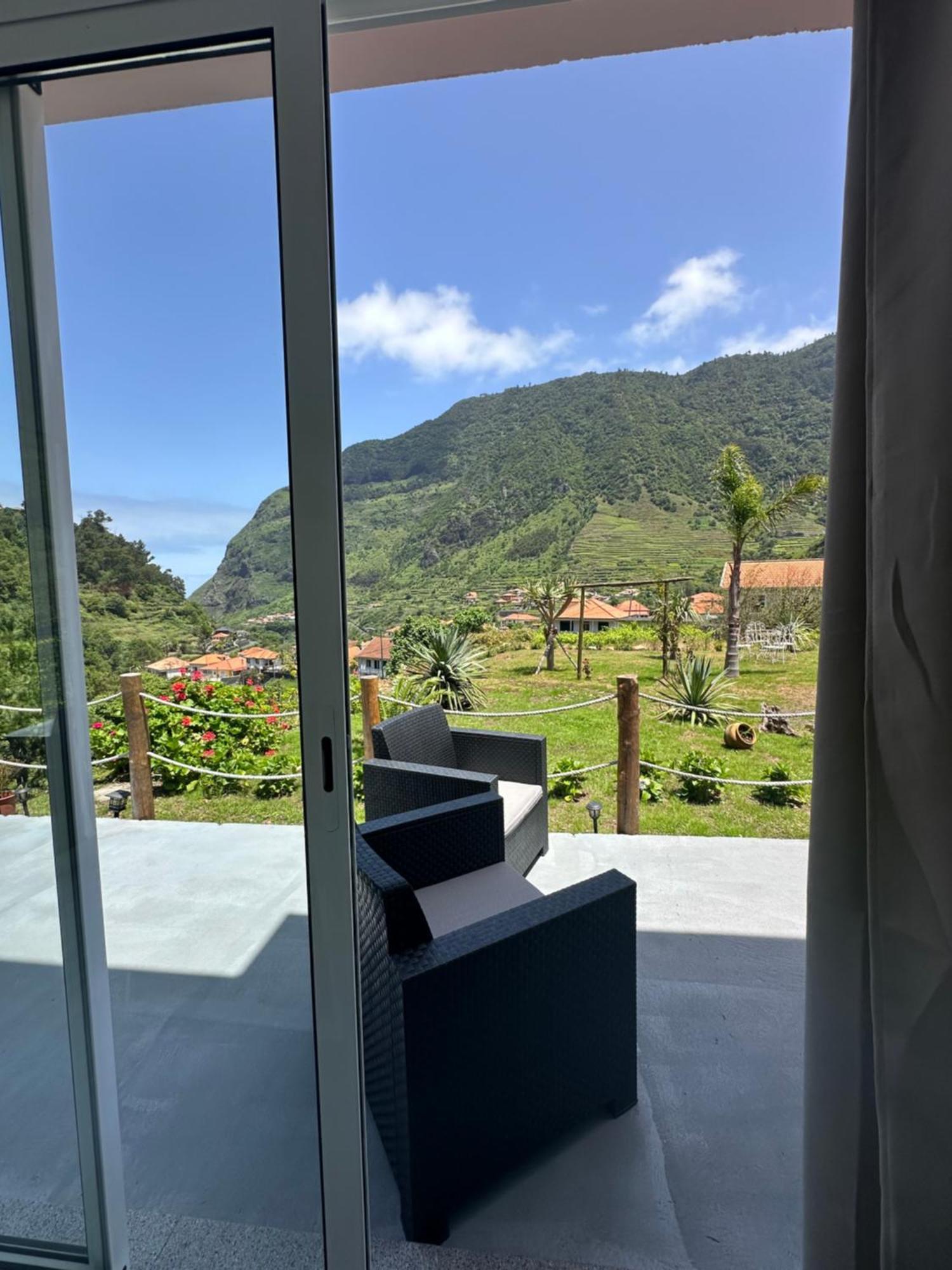 The Green Valley House São Vicente エクステリア 写真
