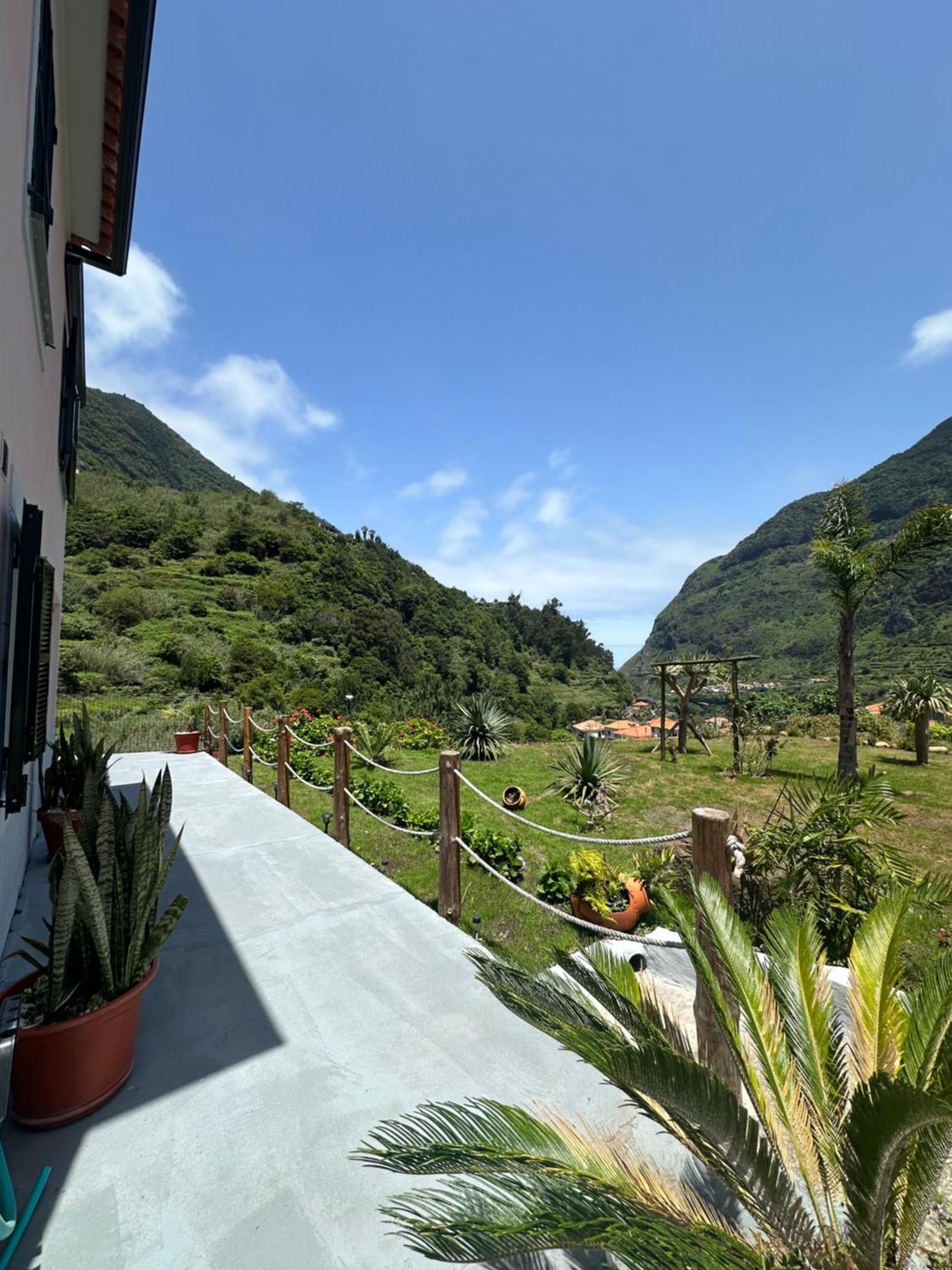 The Green Valley House São Vicente エクステリア 写真