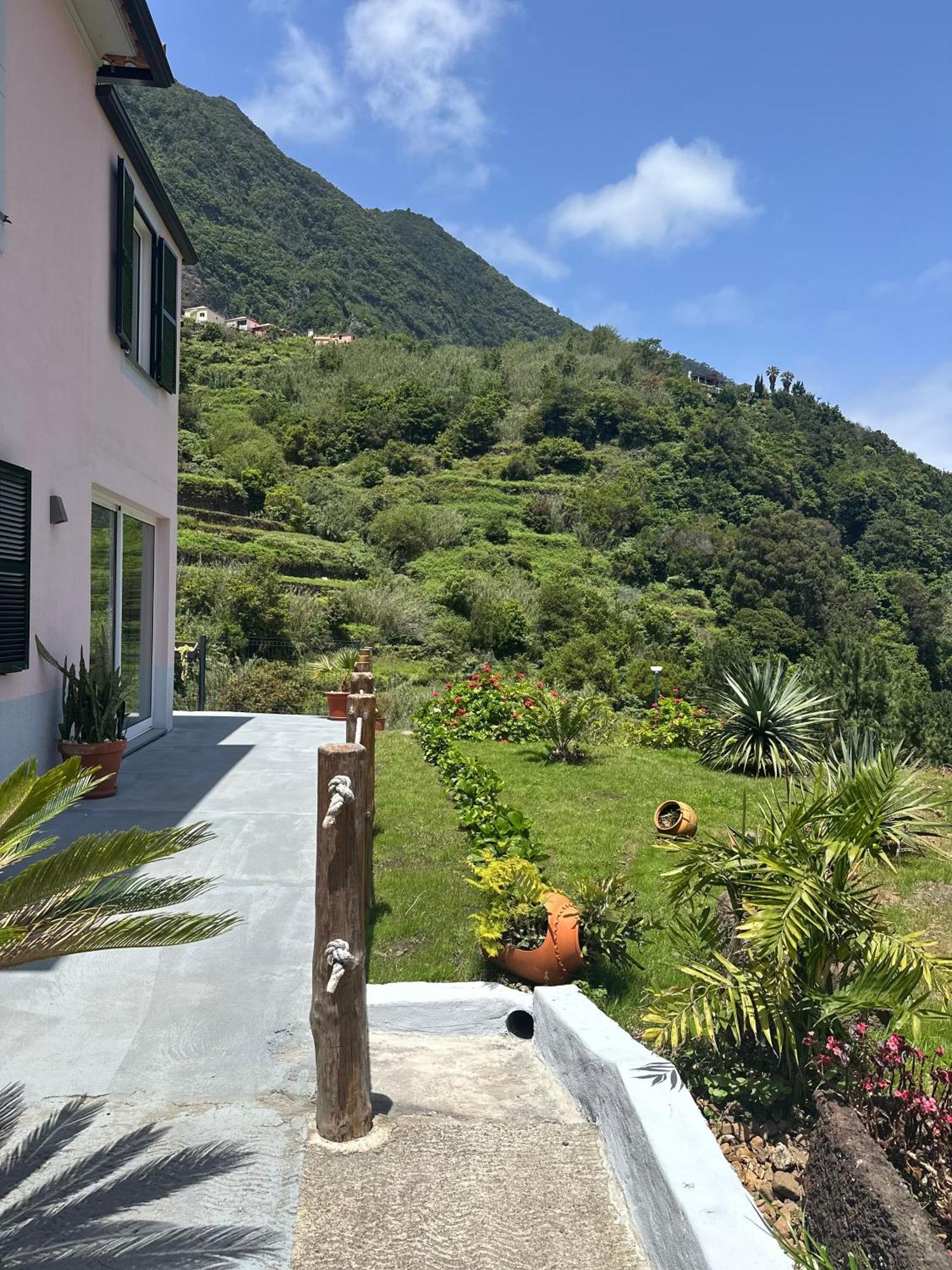 The Green Valley House São Vicente エクステリア 写真